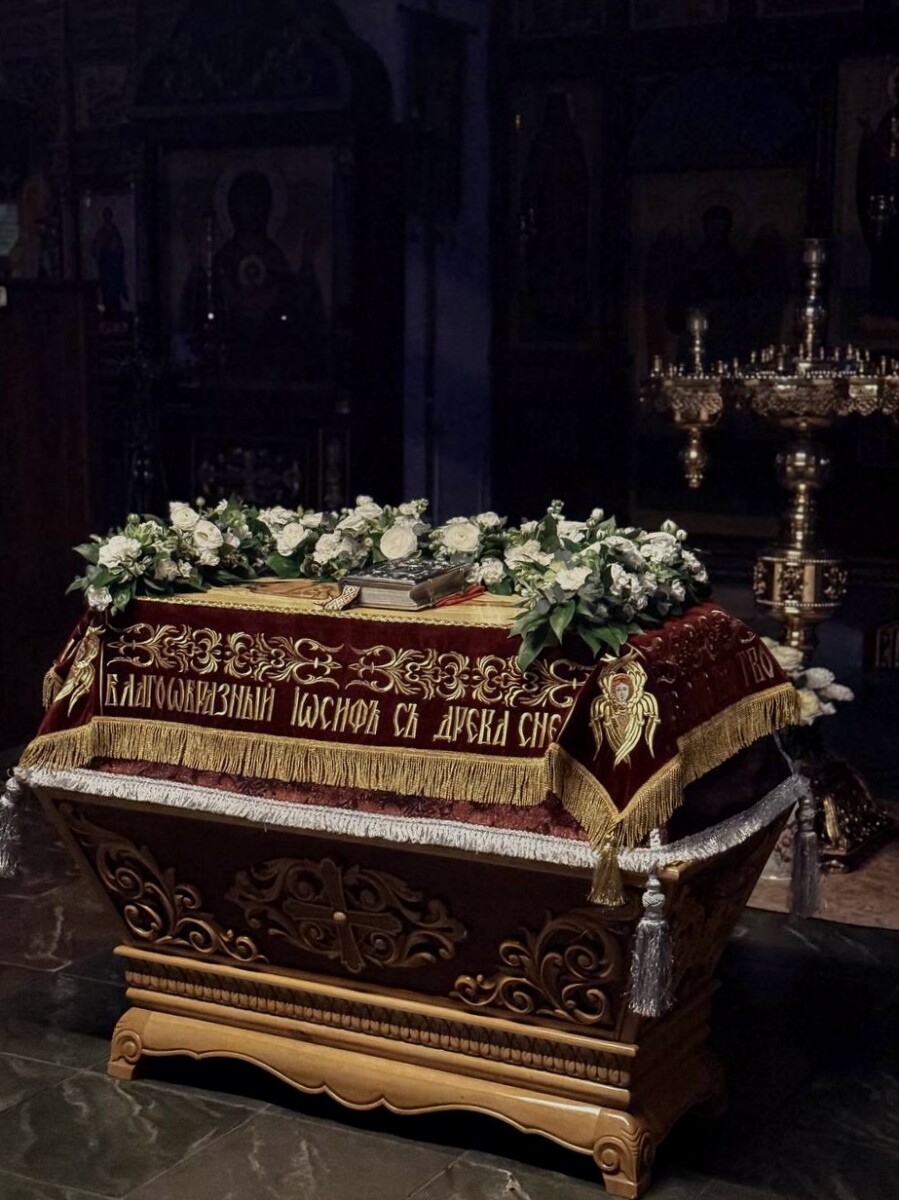 Чин погребения Плащаницы